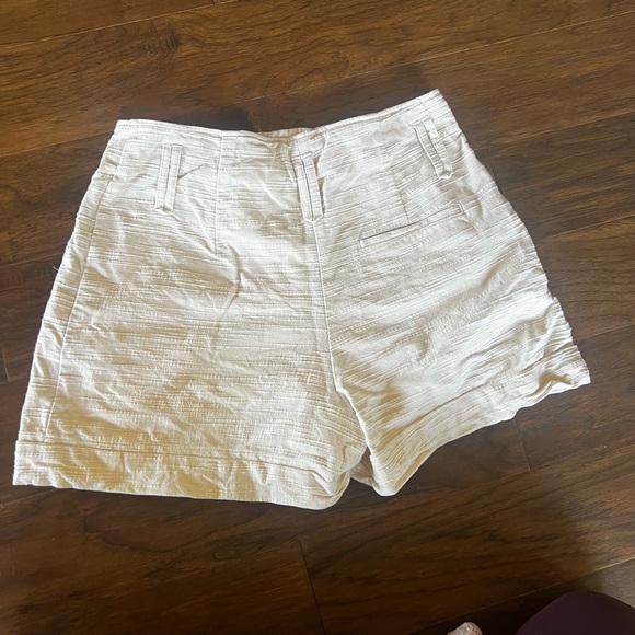 Sezane Cream Textured Rome Shorts - Picture 3 of 7